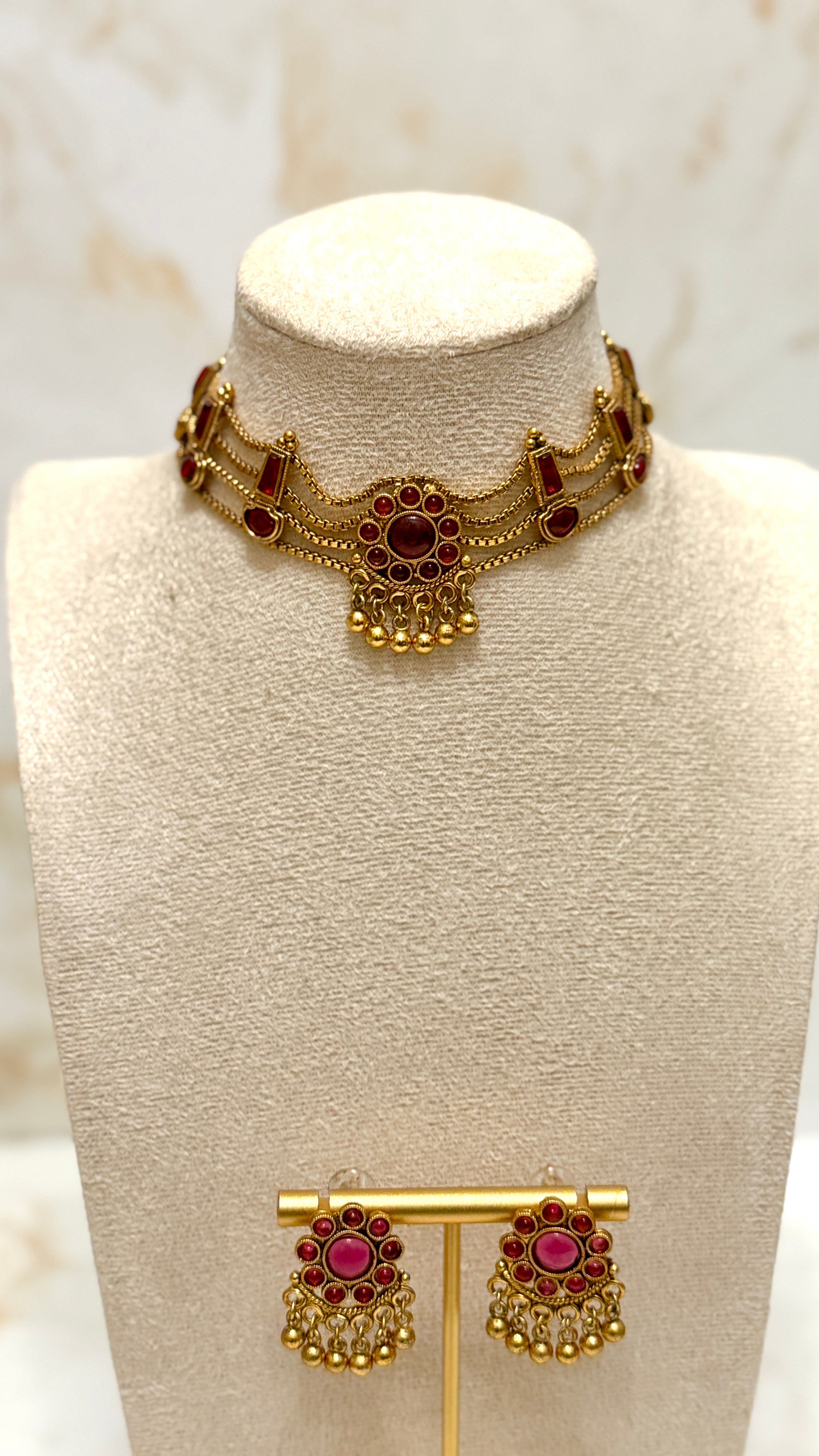 Traditional Choker